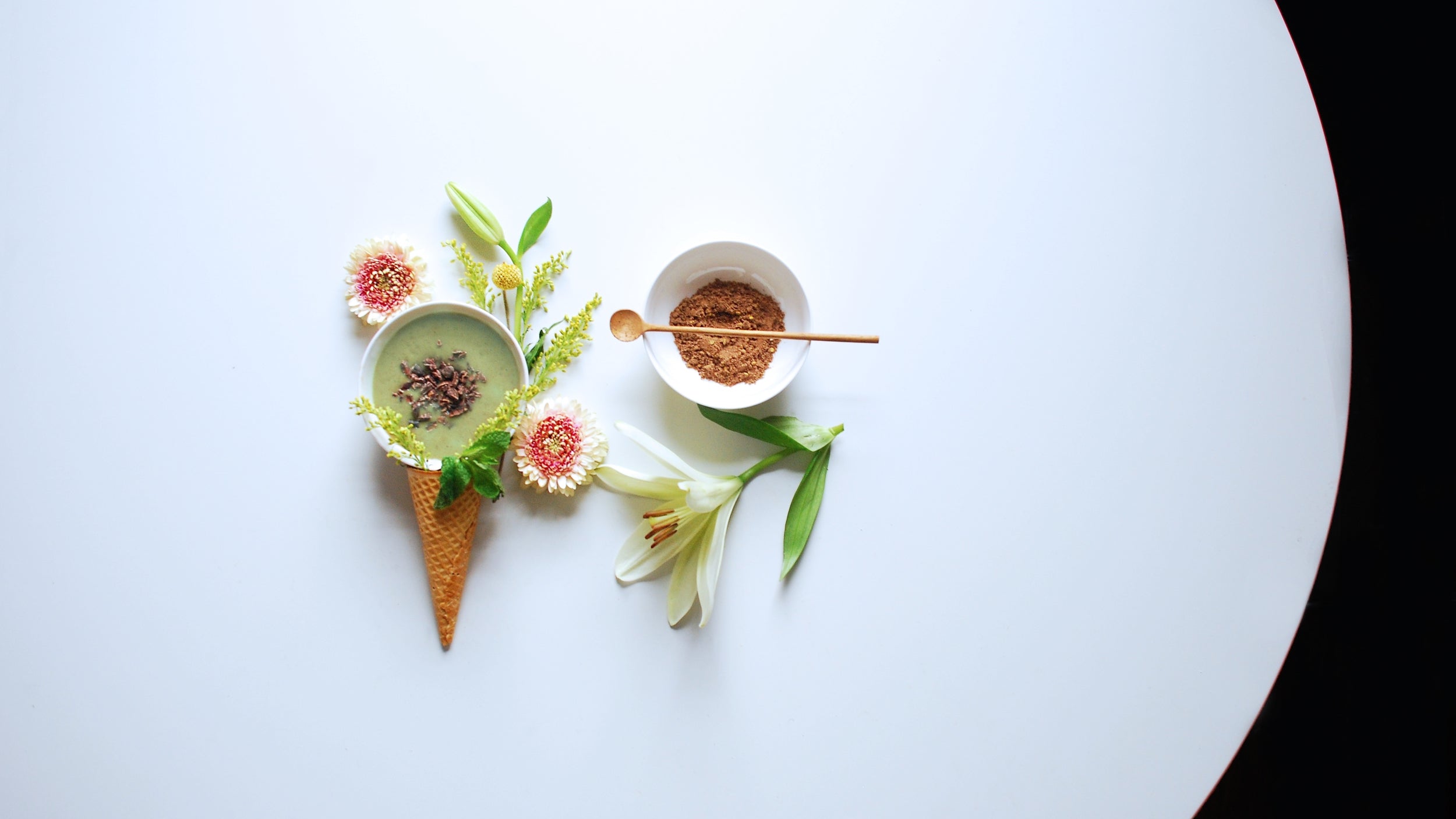 Beauty Food: Mint Cacao Nib Smoothie