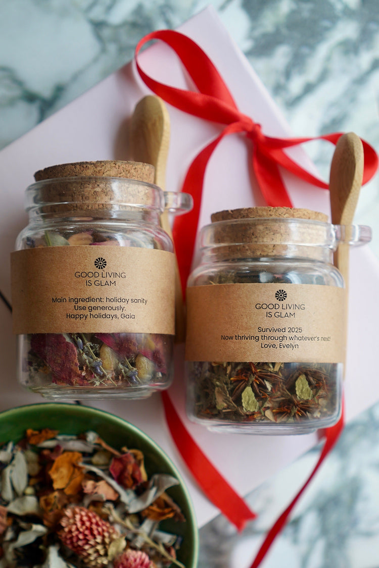 Personalized Gifts with a Touch of Holiday Elegance